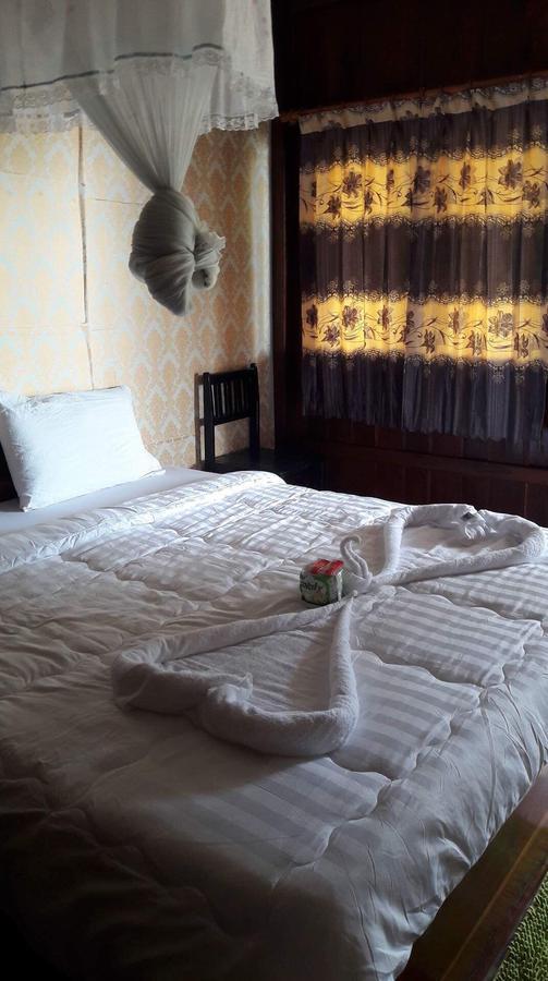 Riverside Bungalow Hotel Ban Dondét Eksteriør billede