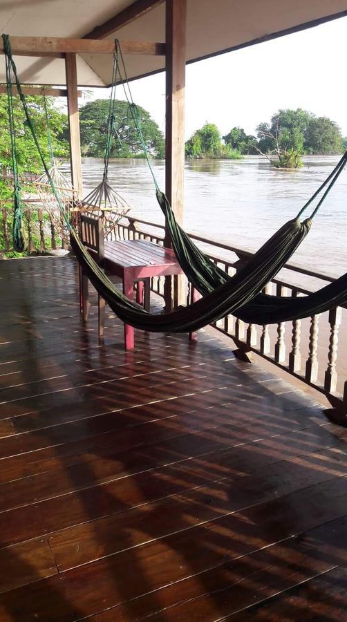 Riverside Bungalow Hotel Ban Dondét Eksteriør billede